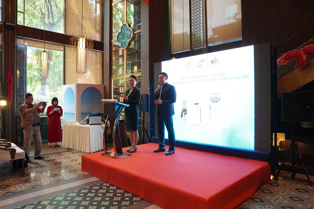 Công nghệ chăm sóc sức khỏe từ Nhật Bản: Doctor's Man và Kim Long Phát khai mở kỷ nguyên hydro phân tử tại Việt Nam 2 VJ GOEN và VJ MUSUBI kết nối công nghệ Nhật Việt